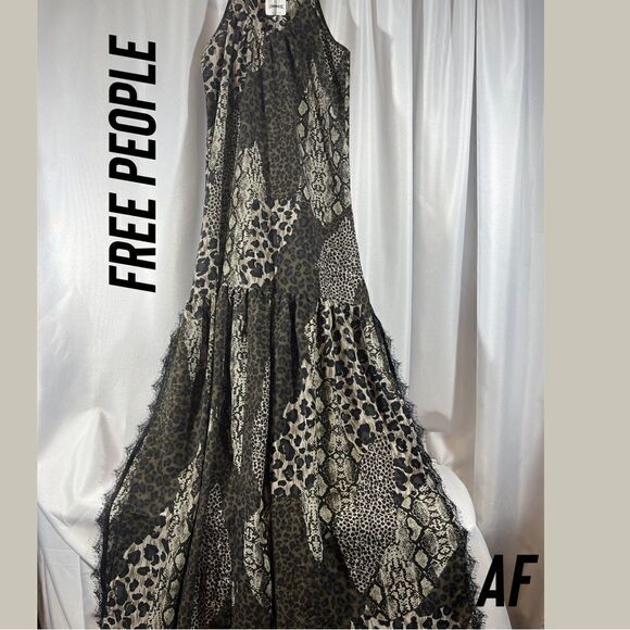 FREE PEOPLE BY ONETEASPOON NIGHT ANIMALS MAXI DRESS NWT SMALL - Picture 6 of 12